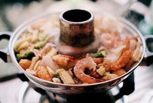 開(kāi)火鍋加盟店前的關(guān)鍵準(zhǔn)備工作與餐飲管理要點(diǎn)